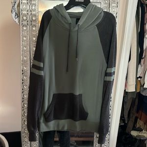 Zine Women’s Hoodie